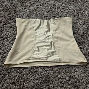 Maidenform shapewear